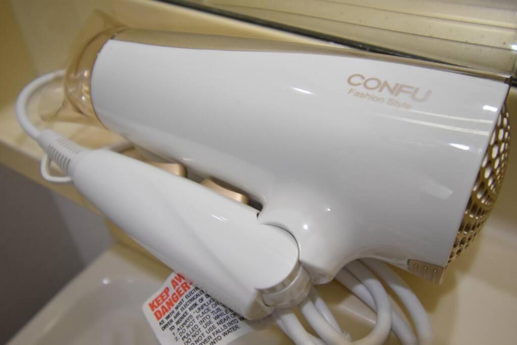 メゾン八千代102 Apartemen *
